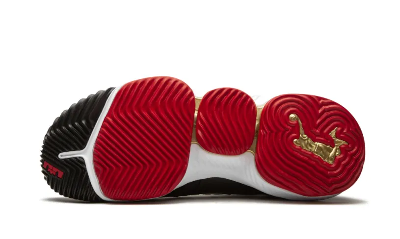 Nike Basketball LeBron 16 'Remix'